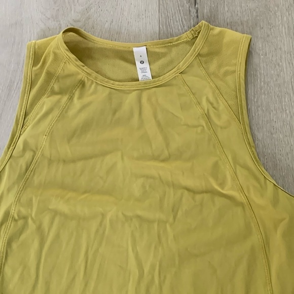 Lululemon Sculpt Tank Top green  Size 4 Neon Run‎ Gym Cardio fantastic - Picture 3 of 9